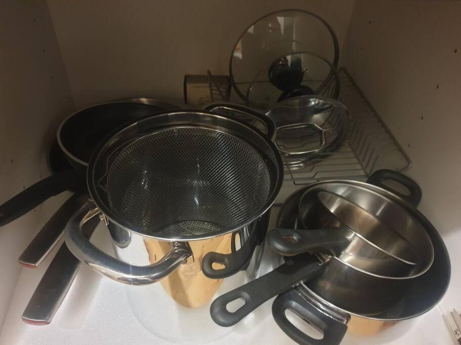 Centrala Stan- 2-Rums Gaestsvit, Perfekt Foer Kollegor Som Oenskar Separata Rum Umeå Exterior foto